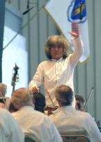 Ozawa conducts final Boston Symphony concert at Tanglewood